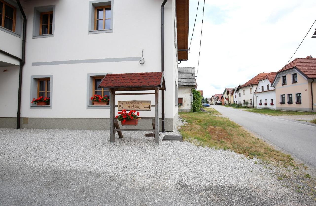 Apartments Vrdjan Cerknica Dış mekan fotoğraf